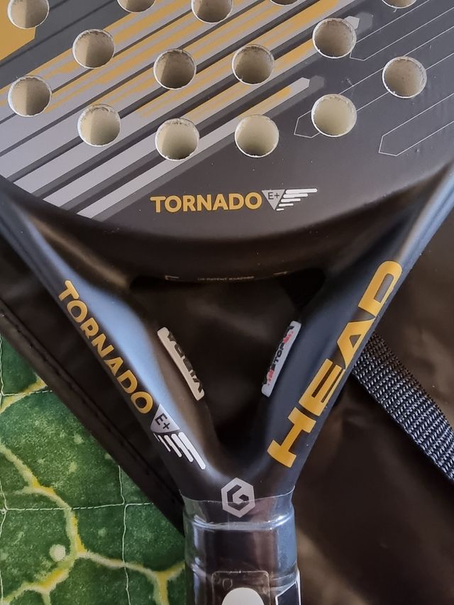 Pala de padel Head Graphene Tornado E+