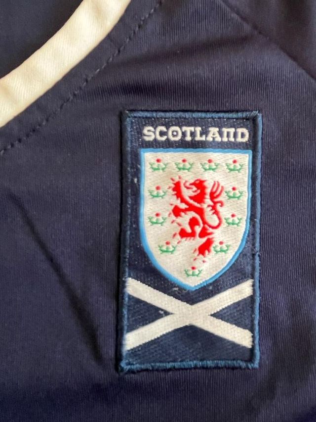 EQUIPACIÓN DE FÚTBOL “ESCOCIA” 0-2 AÑOS