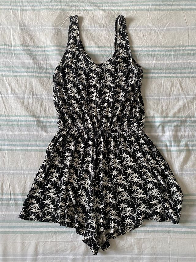 Facile da indossare, monocromatico