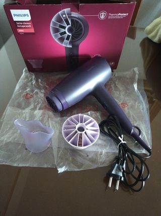 Secador pelo Philips nuevo.