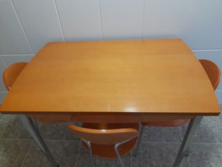 Mesa y sillas cocina