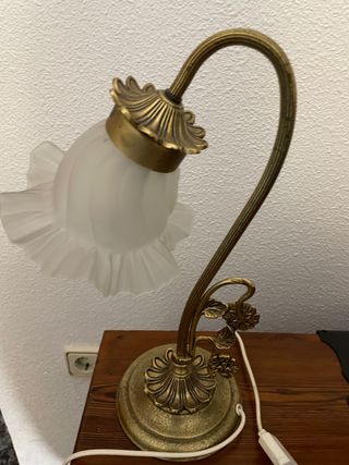 Lámpara bronce y 2 lamparitas