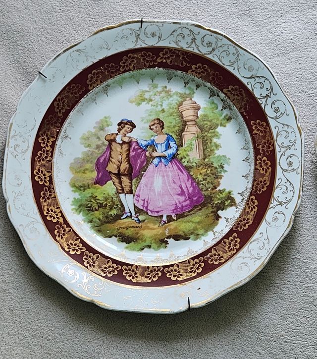 LOTE DE 2 PLATOS C.P.LIMOGES.  24 CM