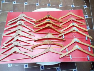 Perchas de madera 