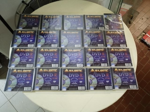 20 Majestic DVD-R 4.7 GB - 120'