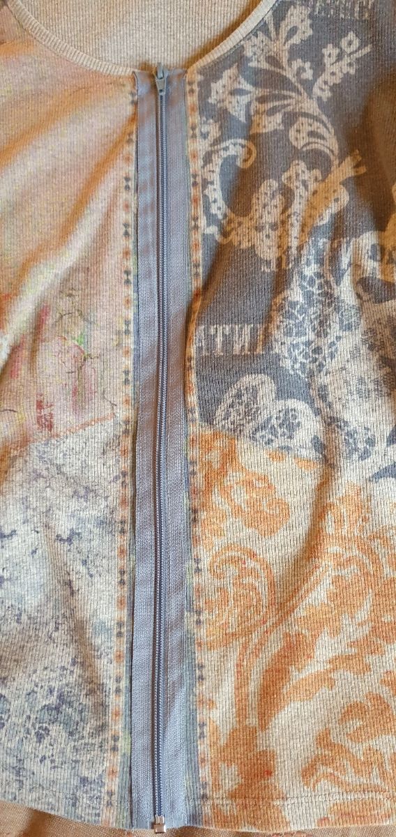 blusa con cremallera