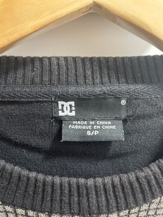 Jersey marca DC casi sin uso