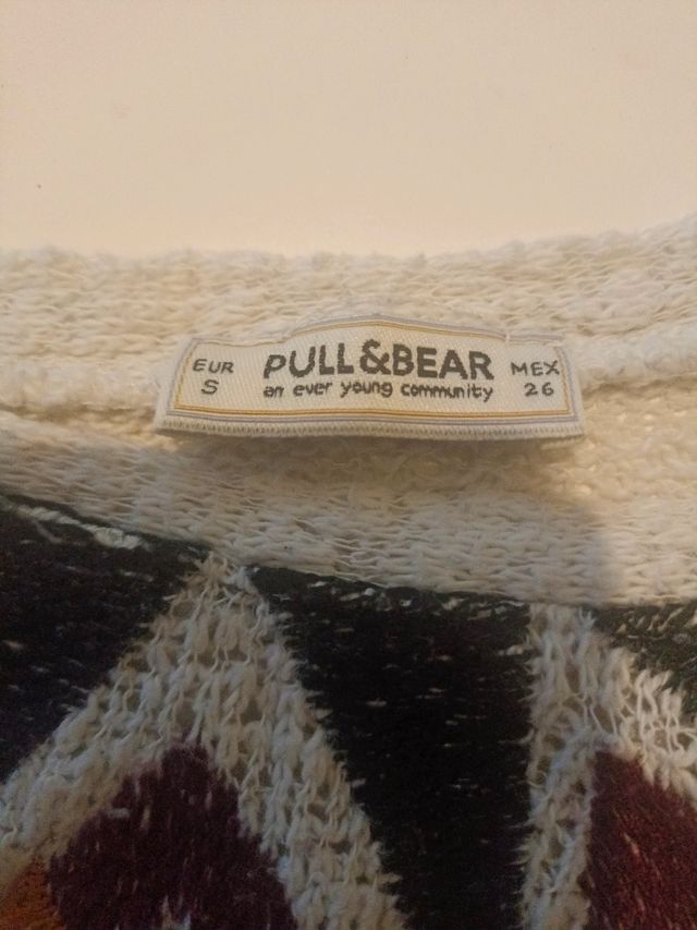 Jersey Étnico Blanco de Pull&Bear.