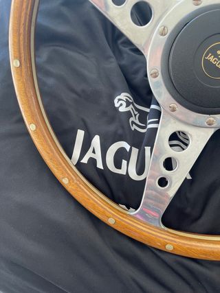 Volante Jaguar Clásico 