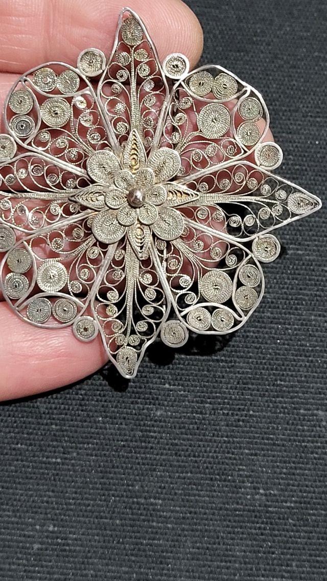 Broche plata Filigrana