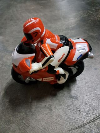 Moto Ducati teledirigible