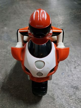 Moto Ducati teledirigible