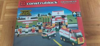 Juego piezas construir gasolinera