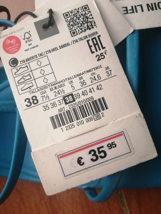 Sandalias turquesa ZARA. Nuevas 