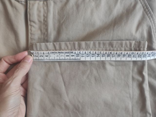 Pantalón chino de hombre de Zara.