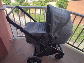 Carro JANÉ MUUM con capazo y silla