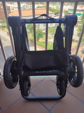 Carro JANÉ MUUM con capazo y silla