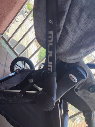 Carro JANÉ MUUM con capazo y silla