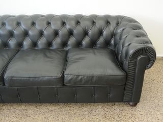 Sofa Chester cuero negro