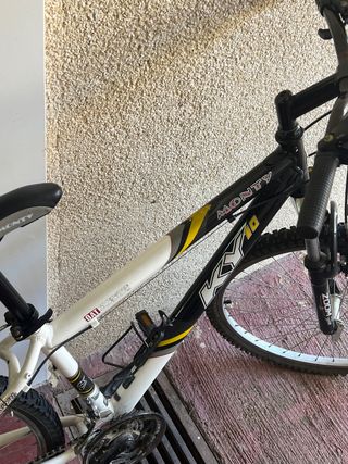 Bicicleta mountain bike monty ky10