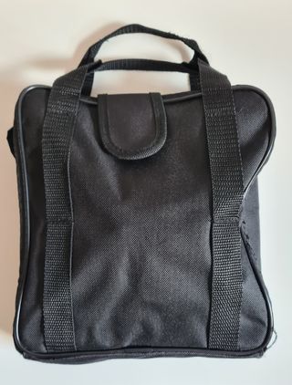 DVD PORTATIL ,CON MANDO Y BOLSA DE TRASPORTE.