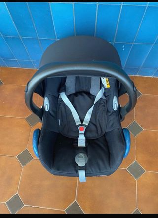 Maxi cosi cabriofix + base isofix