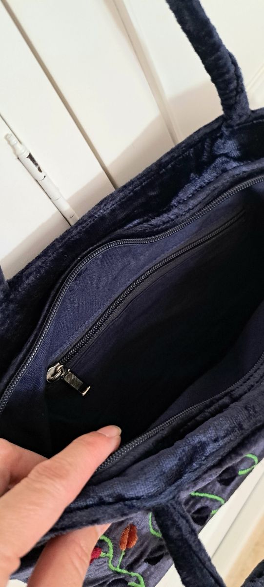 🌹Bolso de terciopelo bordado 