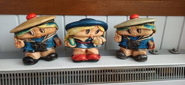 Figuras Vintage 3x25€