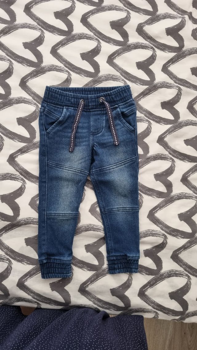 Pantalon nuevo niño 2 años