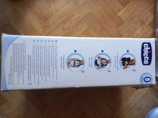 Mochila portabebé de CHICCO.