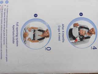 Mochila portabebé de CHICCO.