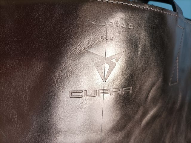 Bolsa de Tracatan x Cupra