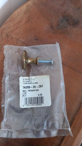 pomello metallo comó armadio comodini nuovo