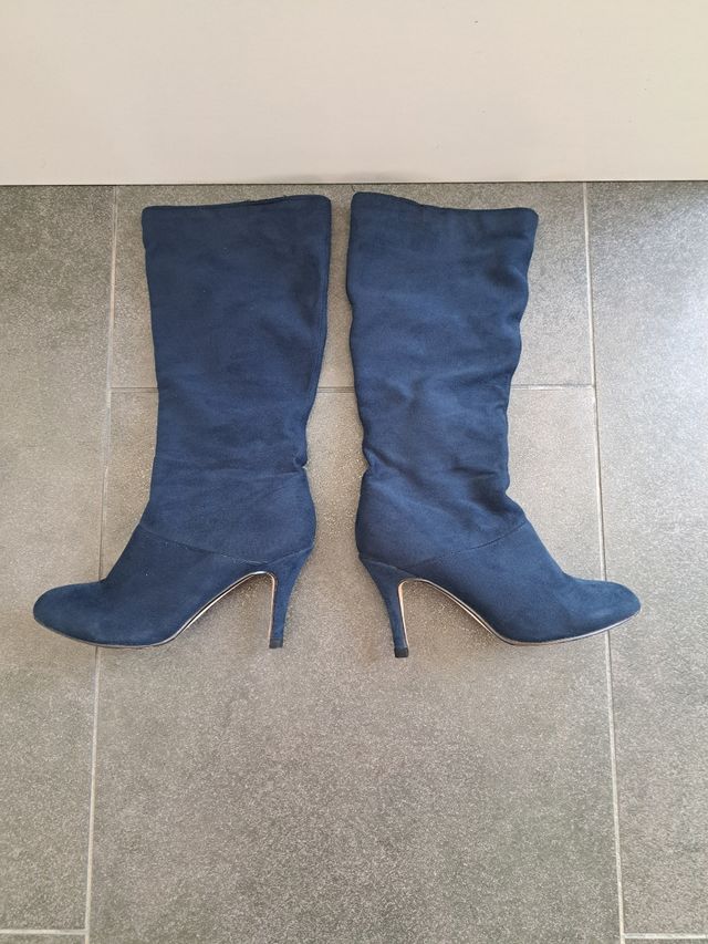 Botas Furiezza de mujer color azul marino.