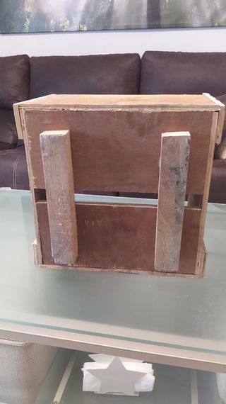 Caja de madera antigua.