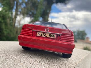 1/24: Mercedes 500 SL Fujimi kit a mano