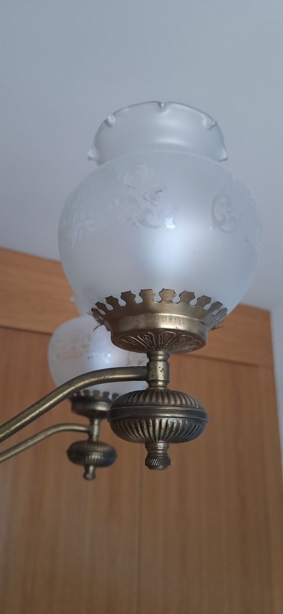 Lampara de techo, de bronce de 6 brazos