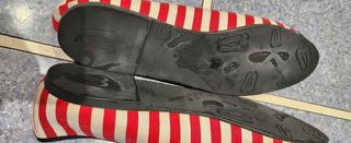 bolso furla y manoletinas pretty rayas rojas