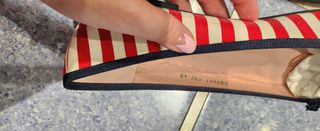 bolso furla y manoletinas pretty rayas rojas