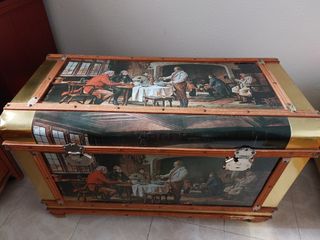 baul decorado grande.