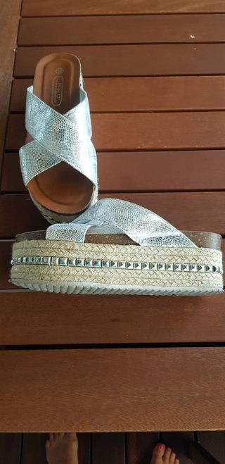 sandalias plataforma cuña