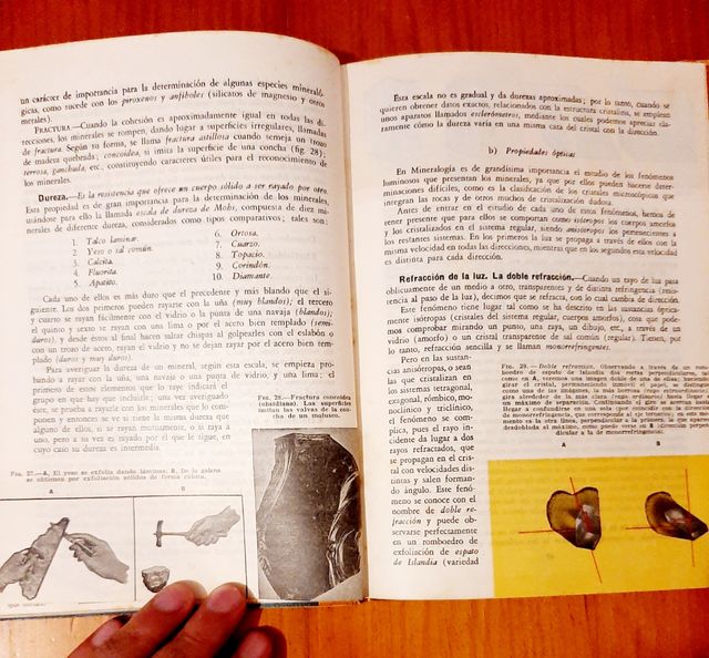 libro antiguo mineralogia