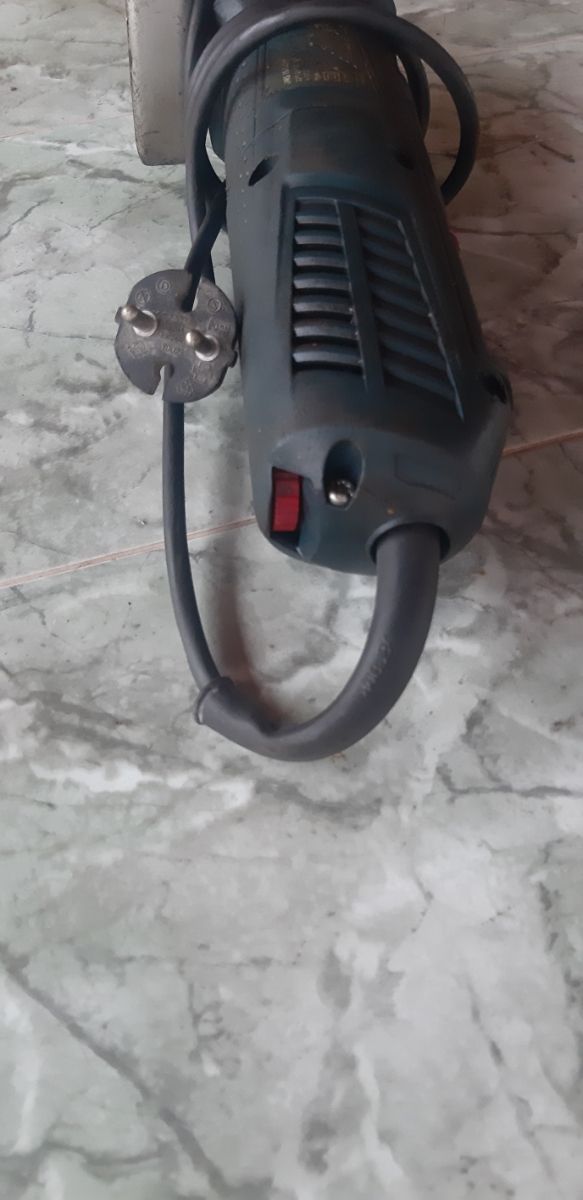 *Amoladora profesional  Bosch