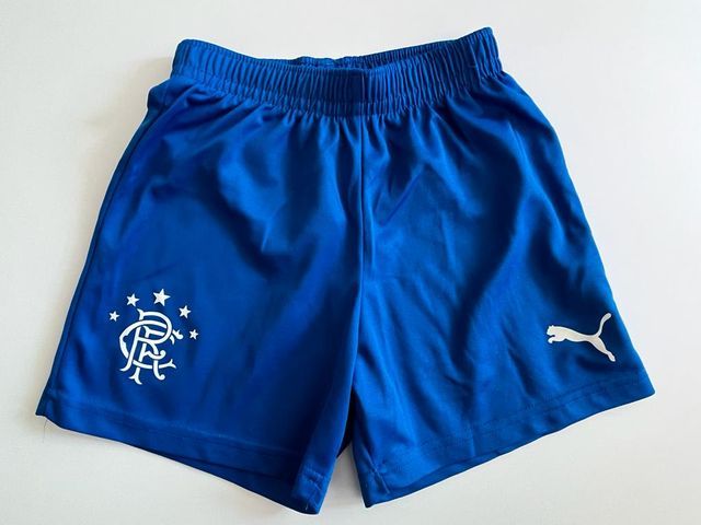 EQUIPACIÓN DE FÚTBOL DE “RANGERS F.C.” 5-6 años.