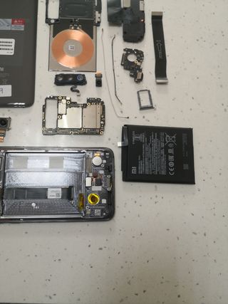 XIAOMI MI 9 M1902F1G