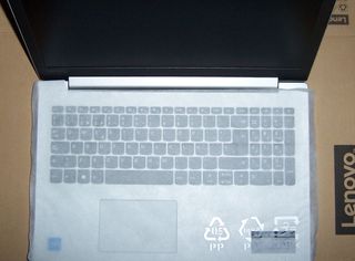 NUEVO Portátil 15" Lenovo 330-15IGM. En caja 