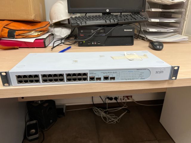 SWITCH 3COM
