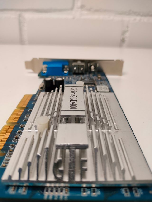 GeForce2 MX400 64 MB SDR 4 x AGP VGA Tarjeta VIDEO