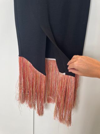 Falda midi con flecos 