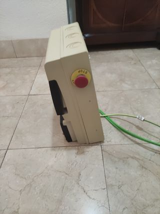 cuadro eléctrico auxiliar de obra .